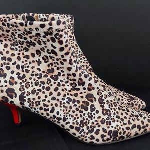 Betsy Johnson leopard booties